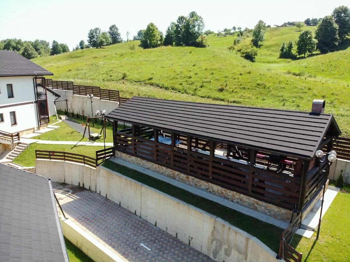 Sat De Vacanta Martisorul Cacica Dış mekan fotoğraf
